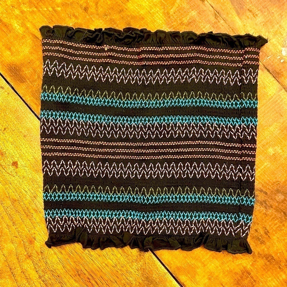 Sky and Sparrow tube top in stretchy design size small